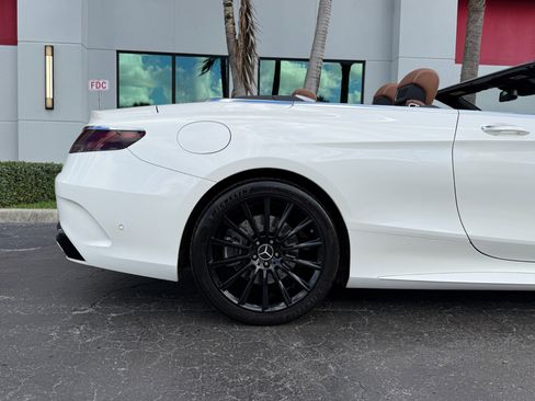 Used 2017 Mercedes-Benz S 550 Cabriolet image 4