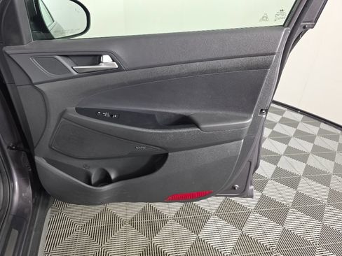 Used 2021 Hyundai Tucson Limited w/ Cargo Package AWD/4WD image 36