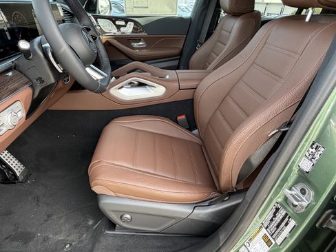 New 2026 Mercedes-Benz GLS 450 4MATIC image 21