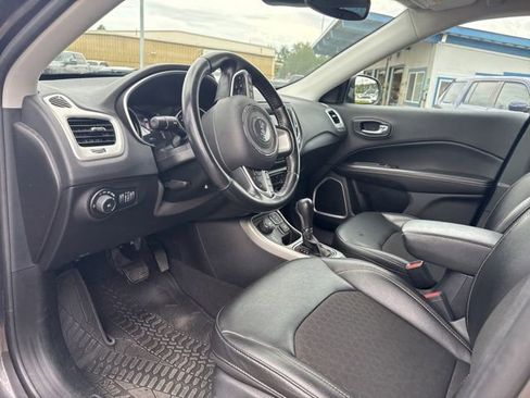 Used 2021 Jeep Compass Latitude w/ Driver Assistance Group AWD/4WD image 18