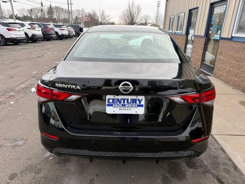 Used 2021 Nissan Sentra S image 7