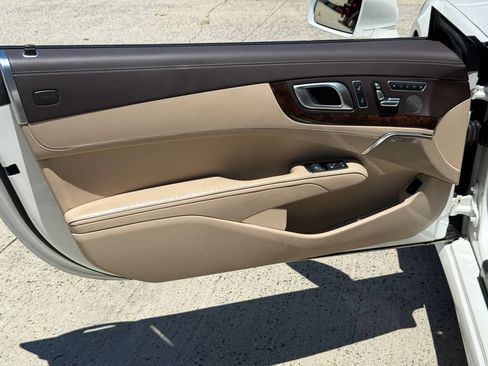 Used 2013 Mercedes-Benz SL 550 image 20