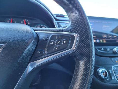 Used 2020 Chevrolet Malibu LT FWD image 14