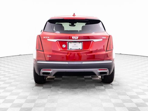 Certified 2025 Cadillac XT5 Premium Luxury w/ Technology Package AWD/4WD image 5