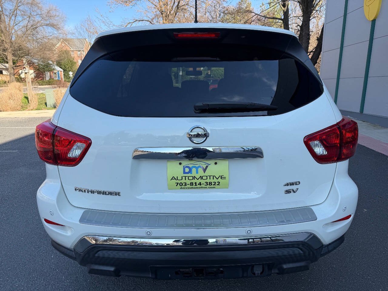 Used 2017 Nissan Pathfinder SV w/ Trailer Tow Package AWD/4WD image 5
