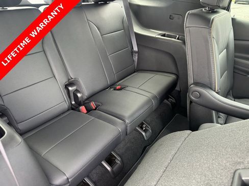 New 2026 Chevrolet Traverse High Country image 11