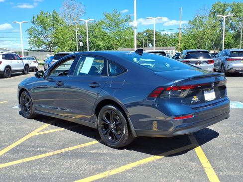 Certified 2025 Honda Accord SE image 10