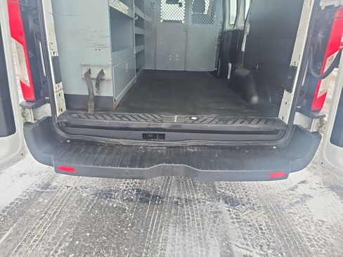 Used 2017 Ford Transit 250 130 Low Roof image 12