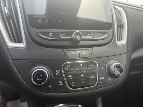 Used 2024 Chevrolet Malibu LT FWD image 25