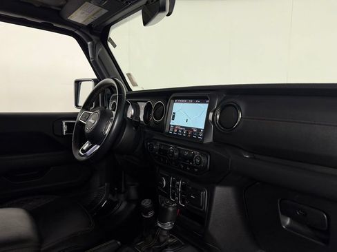 Used 2021 Jeep Wrangler Unlimited Sahara AWD/4WD image 30