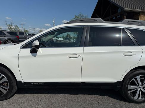 Used 2019 Subaru Outback 2.5i Limited AWD/4WD image 37