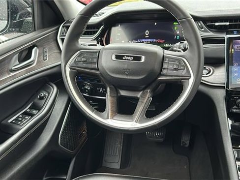 Used 2023 Jeep Grand Cherokee 4WD 4xe image 26