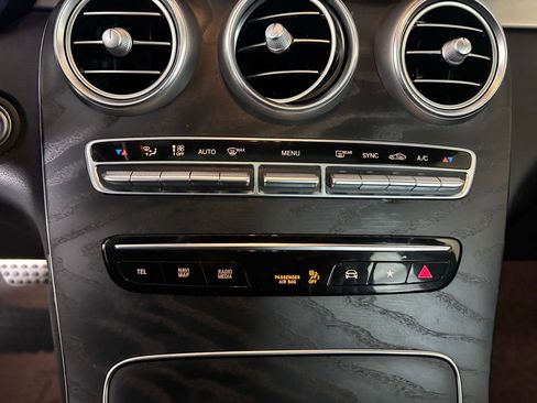 Used 2021 Mercedes-Benz GLC 300 image 18