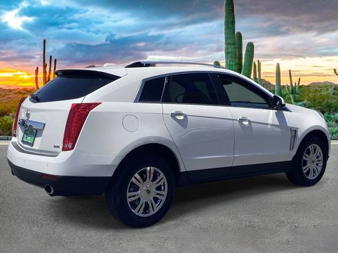 Used 2016 Cadillac SRX Luxury w/ Driver Awareness Package FWD image 3
