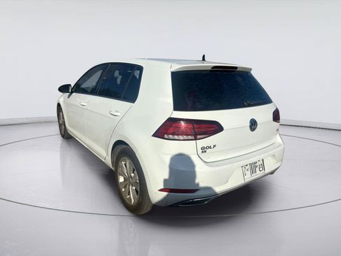 Used 2018 Volkswagen Golf SE FWD image 5