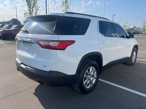 Used 2020 Chevrolet Traverse LT FWD image 5