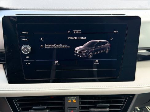 Used 2025 Volkswagen Taos S FWD image 29