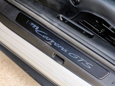 Used 2024 Porsche 911 Carrera GTS RWD image 40