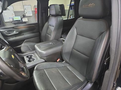 Used 2021 Chevrolet Tahoe High Country w/ Premium Package AWD/4WD image 18