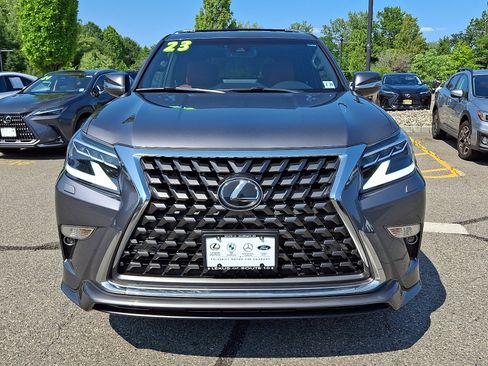 Certified 2023 Lexus GX 460 Premium w/ Accessory Package AWD/4WD image 2