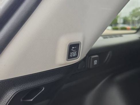 Used 2022 Jeep Grand Cherokee Limited RWD image 11