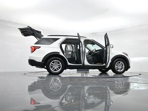 New 2026 Ford Explorer Active w/ Active Comfort Package image 50