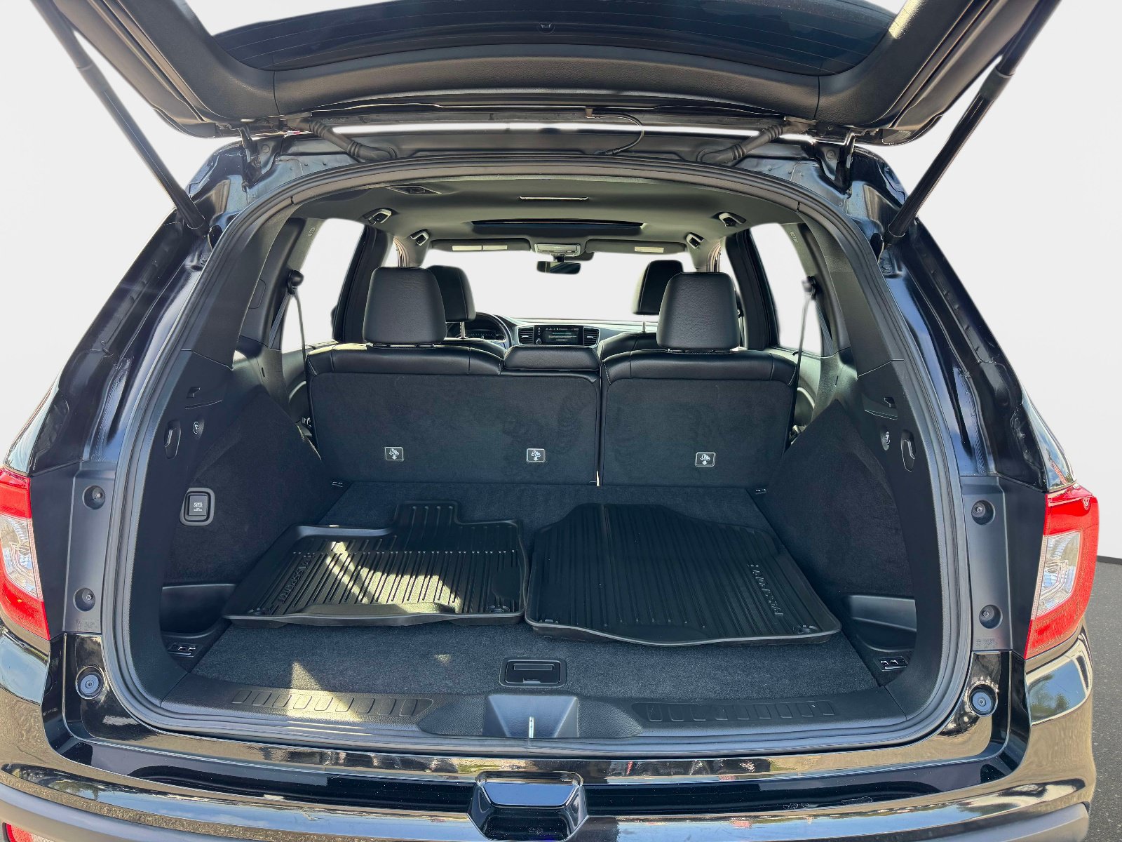 Used 2020 Honda Passport Touring image 11
