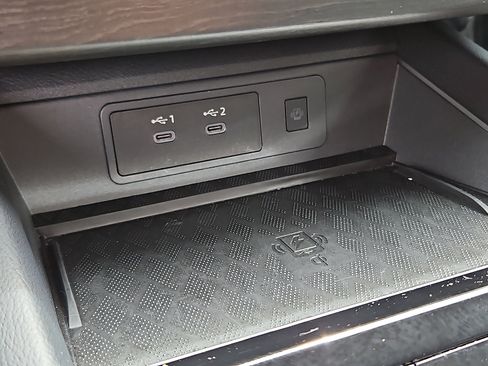 Certified 2025 Nissan Murano SV image 22