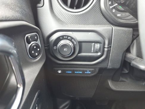 Used 2025 Jeep Wrangler Unlimited Rubicon 4xe w/ Safety Group image 18