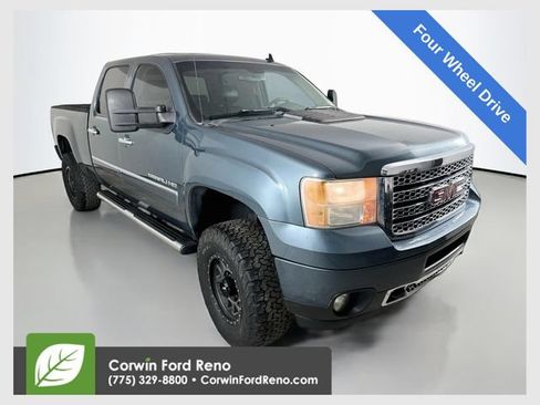 Used 2011 GMC Sierra 2500 Denali w/ Suspension Package, Off-Road AWD/4WD image 1