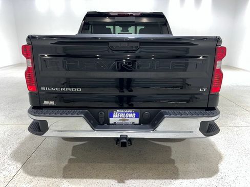 Used 2024 Chevrolet Silverado 1500 LT w/ Leather Package AWD/4WD image 4