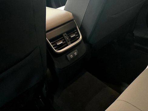 Used 2022 Subaru Outback Premium image 10