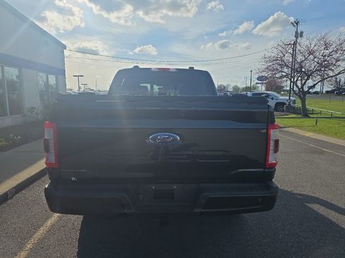 Used 2022 Ford F150 Lariat w/ Equipment Group 502A High image 5