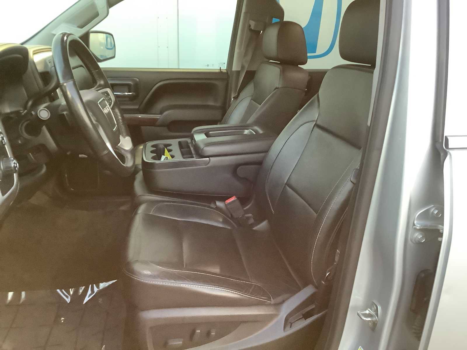Used 2017 GMC Sierra 1500 SLT w/ SLT Premium Package AWD/4WD image 11