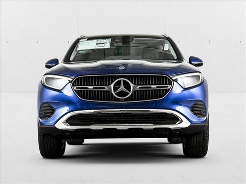 New 2025 Mercedes-Benz GLC 350e 4MATIC image 2