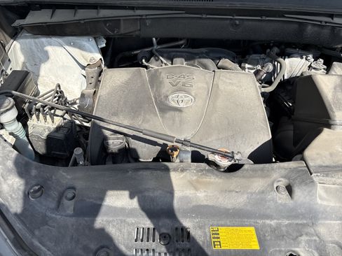 Used 2019 Toyota Highlander Limited Platinum AWD/4WD image 35