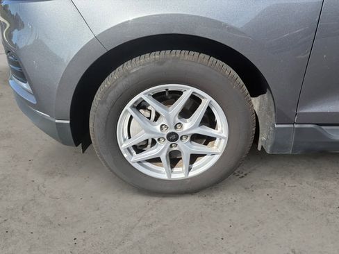 Used 2024 Ford Edge SEL image 9