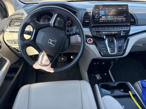 Used 2025 Honda Odyssey Touring image 22