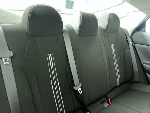 Used 2024 Hyundai Elantra SEL FWD image 30