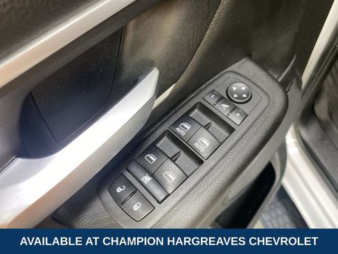 Used 2022 RAM 1500 Big Horn AWD/4WD image 31