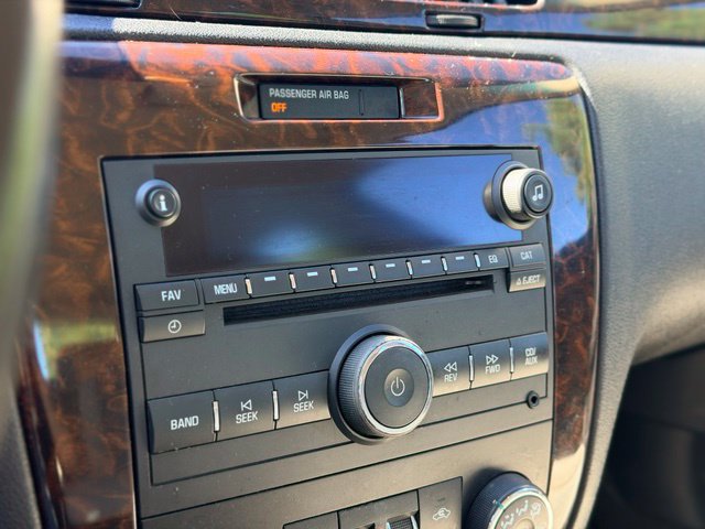 Used 2012 Chevrolet Impala LT FWD image 11