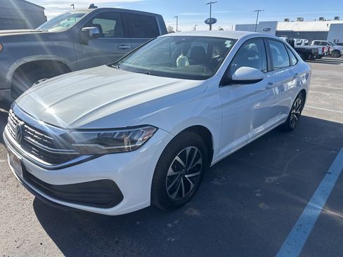 Used 2024 Volkswagen Jetta S image 1