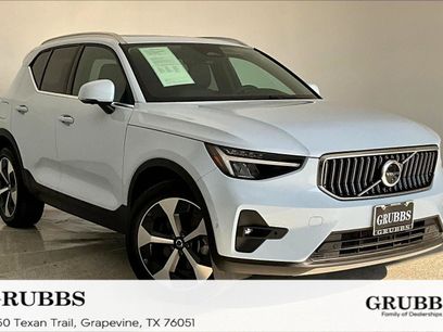 Certified 2025 Volvo XC40 B5 Plus