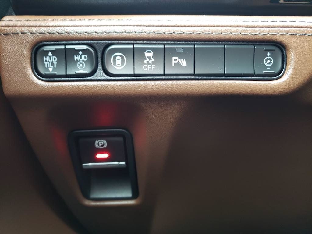 Certified 2026 Acura MDX w/ Advance Package AWD/4WD image 25