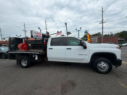 Used 2020 Chevrolet Silverado 3500 W/T w/ WT Convenience Package AWD/4WD image 3