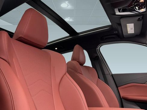 New 2026 BMW X1 xDrive28i w/ Technology Package image 14