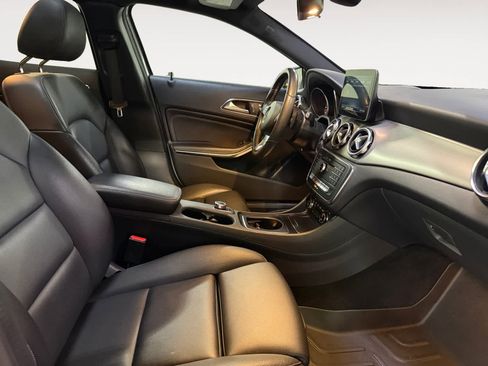 Used 2018 Mercedes-Benz GLA 250 image 19