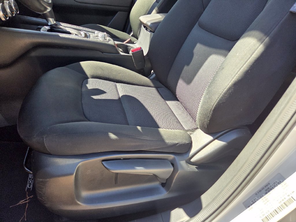 Used 2019 MAZDA CX-5 Sport FWD image 10