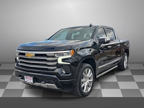 Used 2024 Chevrolet Silverado 1500 High Country image 3