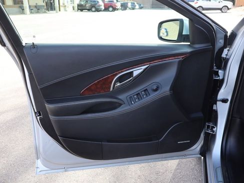 Used 2013 Buick LaCrosse Touring image 23